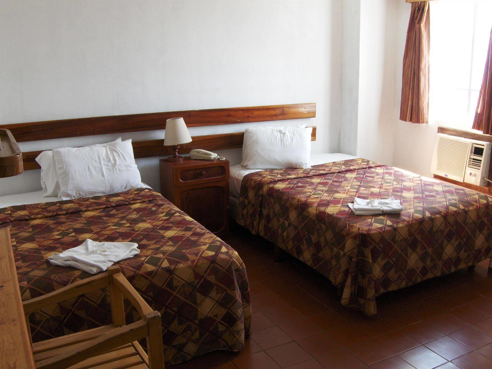 Hotel Alux 칸쿤 외부 사진